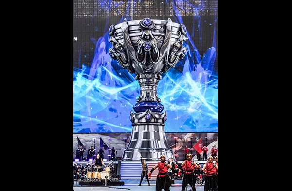 Knight：LCK的四个中单从对线开始就具有攻击性，需要时刻小心