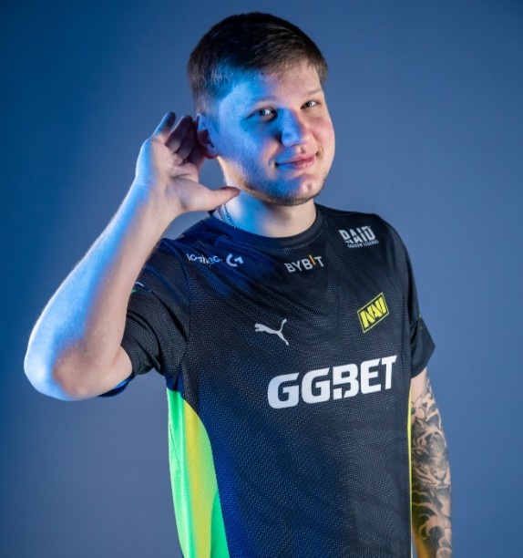 s1mple 可能找到了新战队——他已经开始积极参加 FACEIT