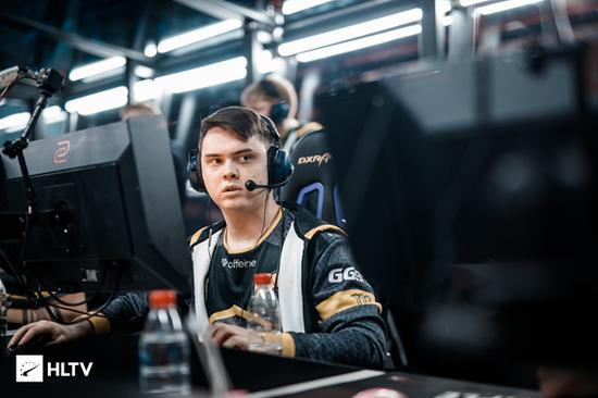 自EDG、RNG后，JDG成为LPL历史上第三支获得过连冠的战队